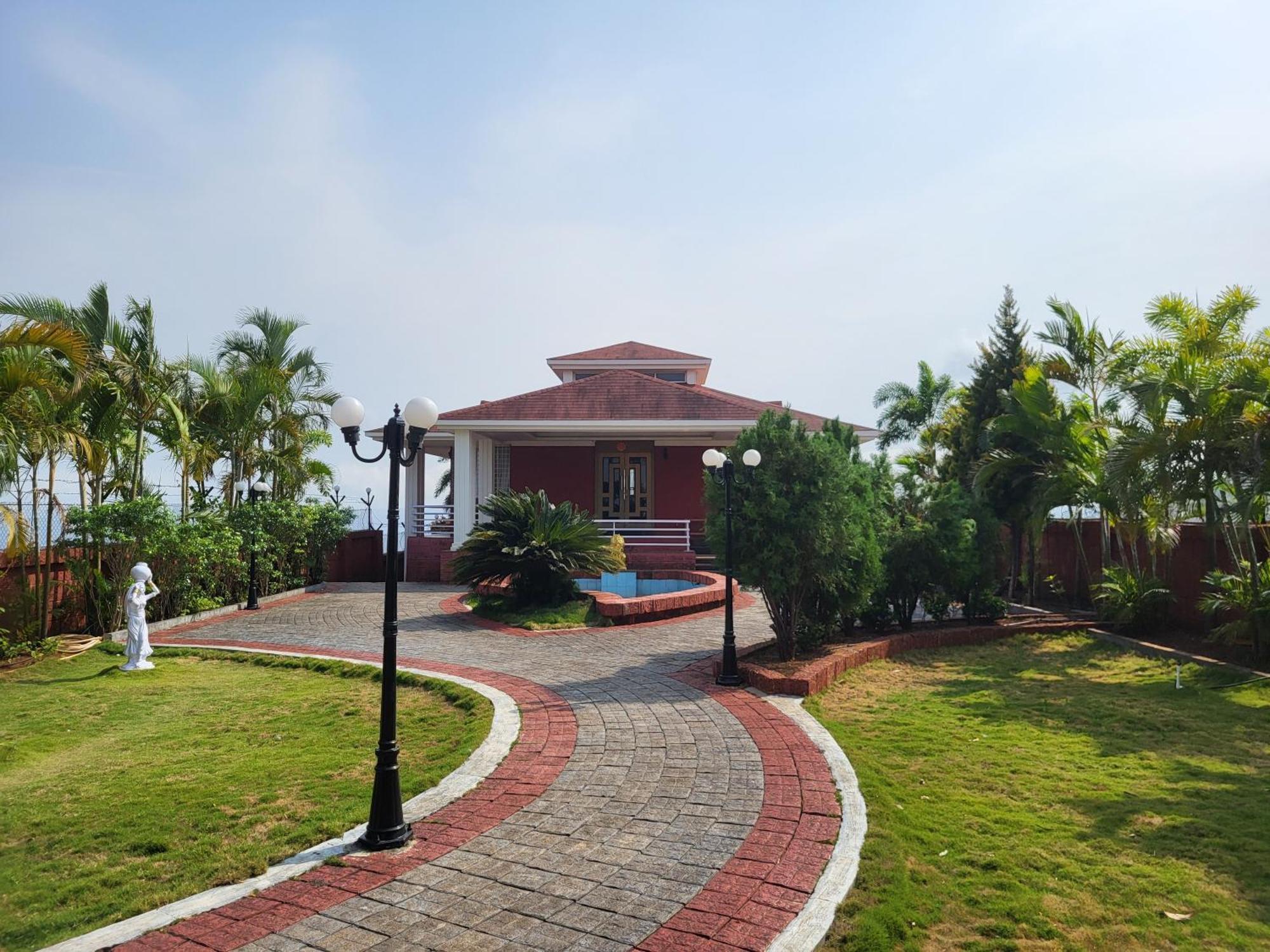Paras Holiday Home Satara Buitenkant foto