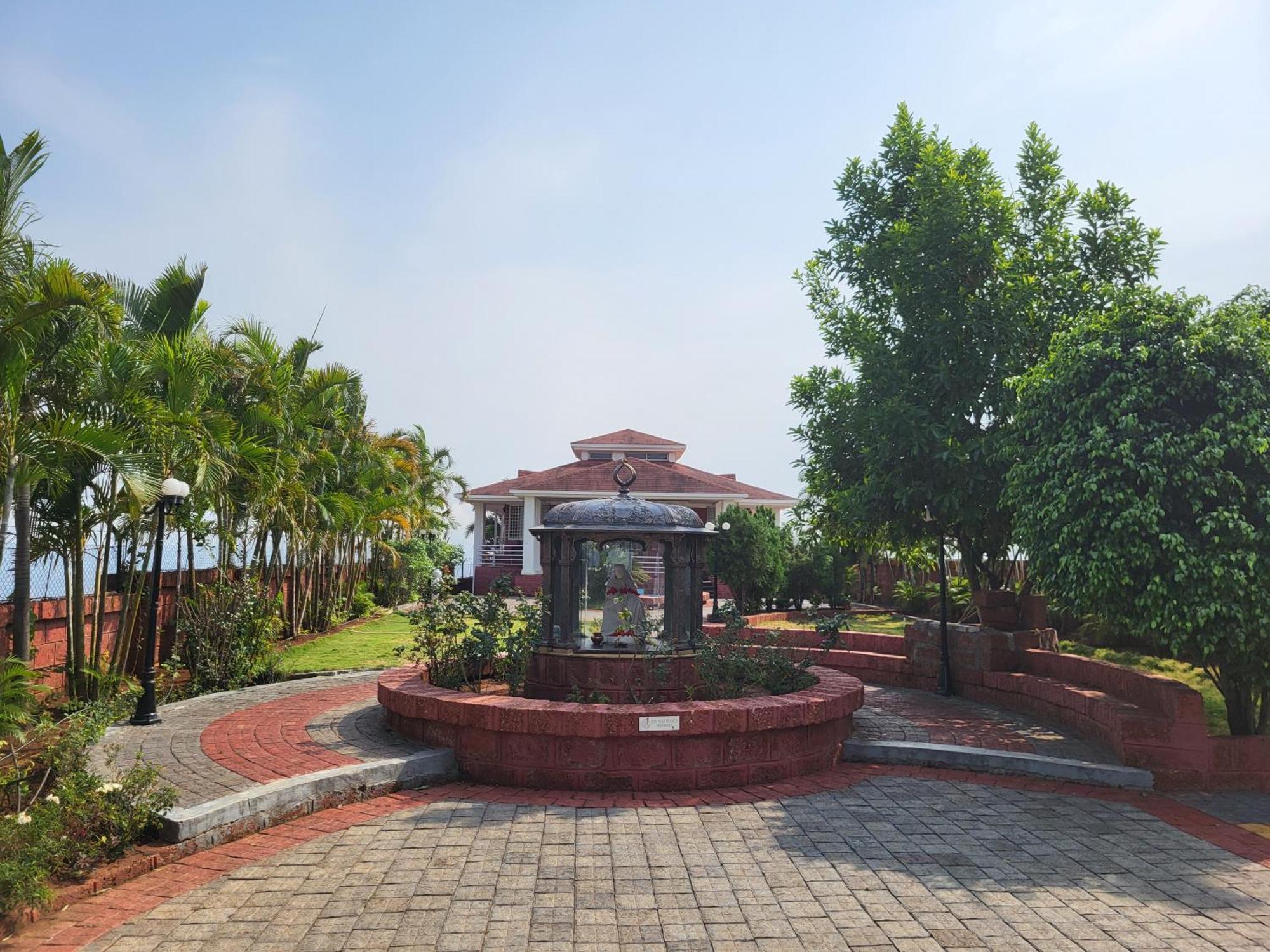 Paras Holiday Home Satara Buitenkant foto